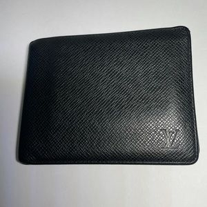 Authentic Louis Vuitton Men’s Black Wallet